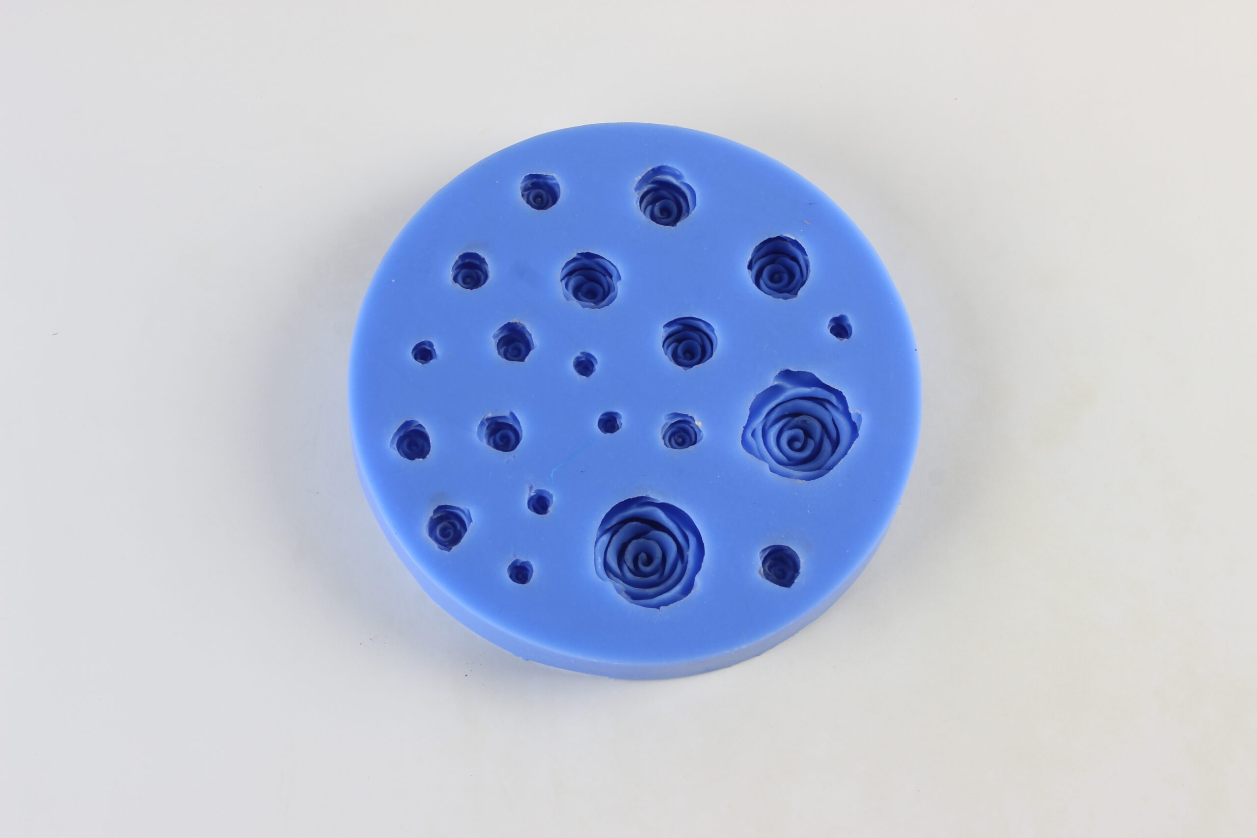 2200-138-scaled بودکور مالد سيليکوني غنچه گل رز نوزده تايي 2200138 - تصویر 1