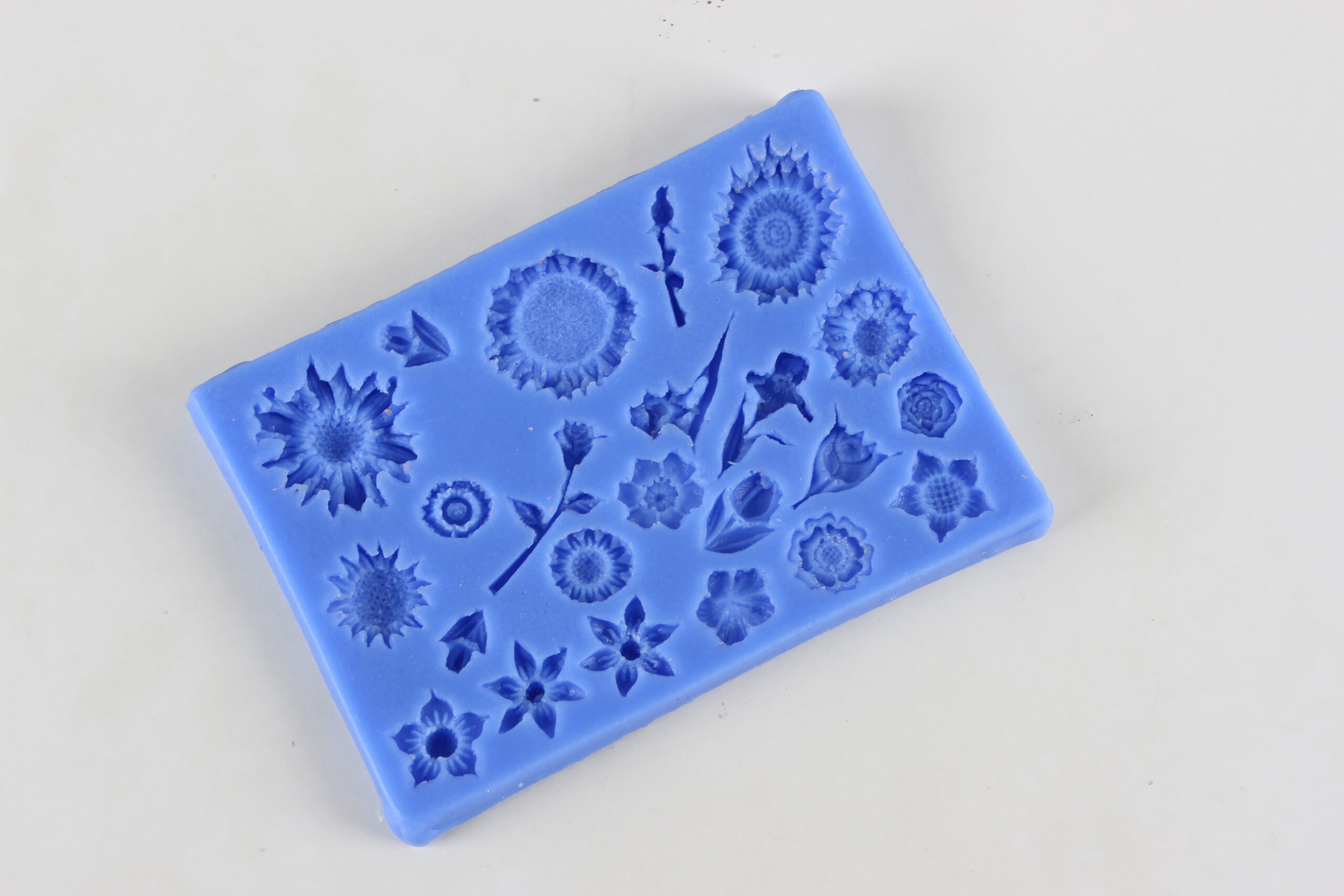 2200-199-scaled بودکور مالد سيليکوني انواع گل 2200199 - تصویر 1