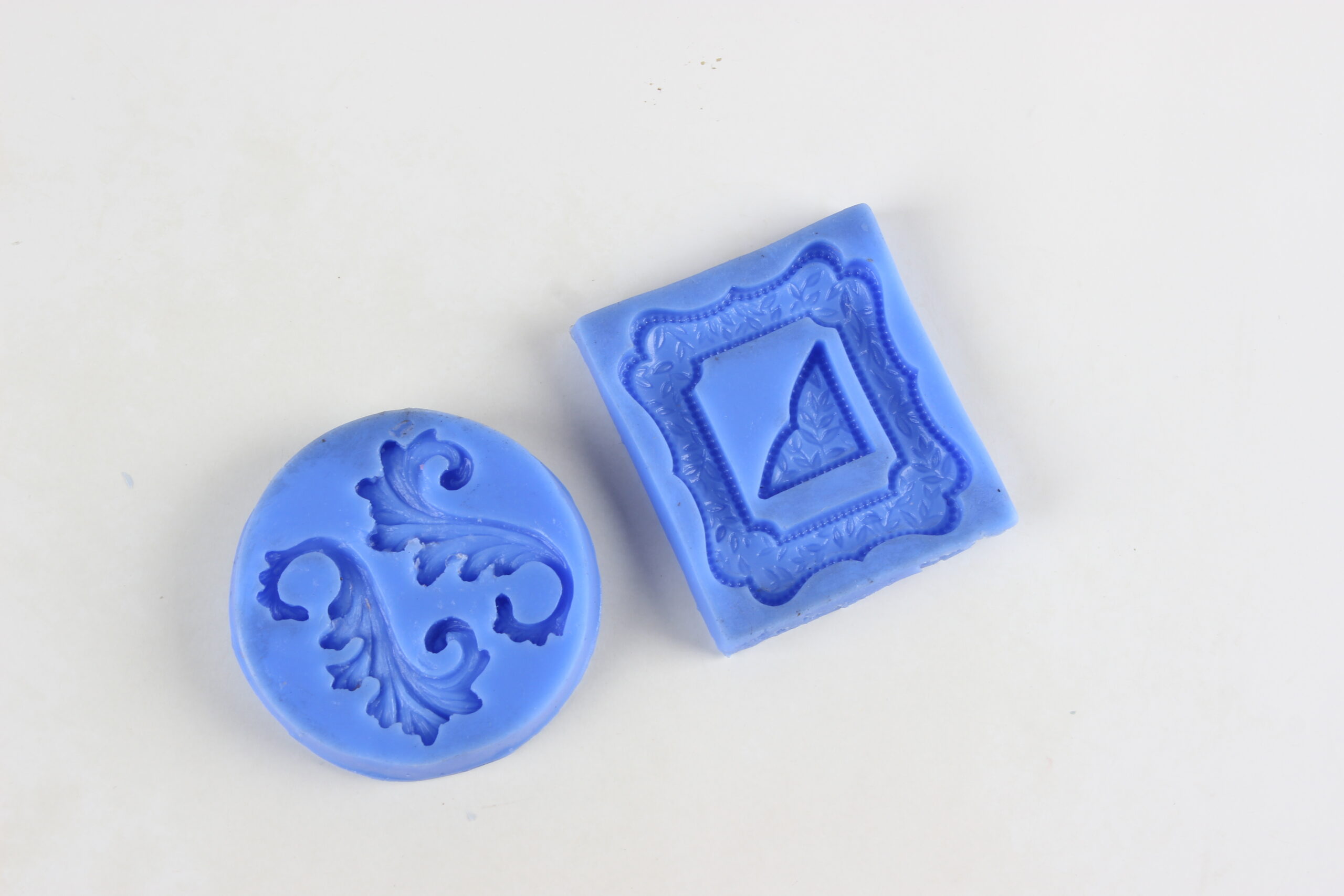 2200-363-scaled بودکور مالد سيليکوني کلاسيک دو تکه کوچک 2200363 - تصویر 1