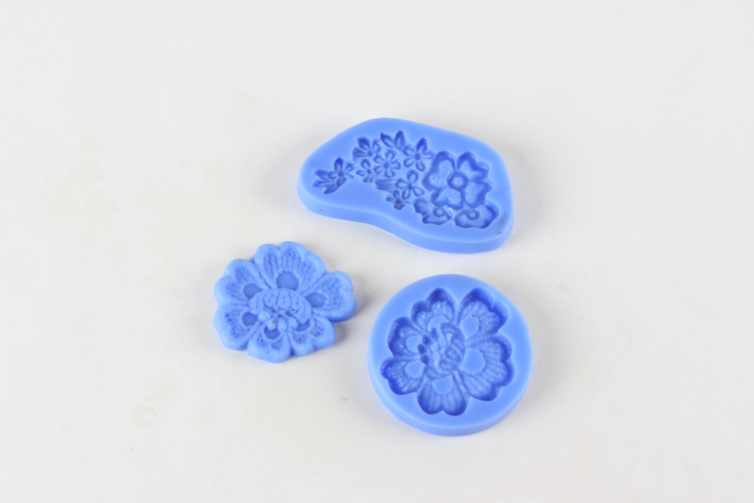 2200-377-scaled بودکور مالد سيليکوني طرح هاي سنتي سه تکه 2200377 - تصویر 1