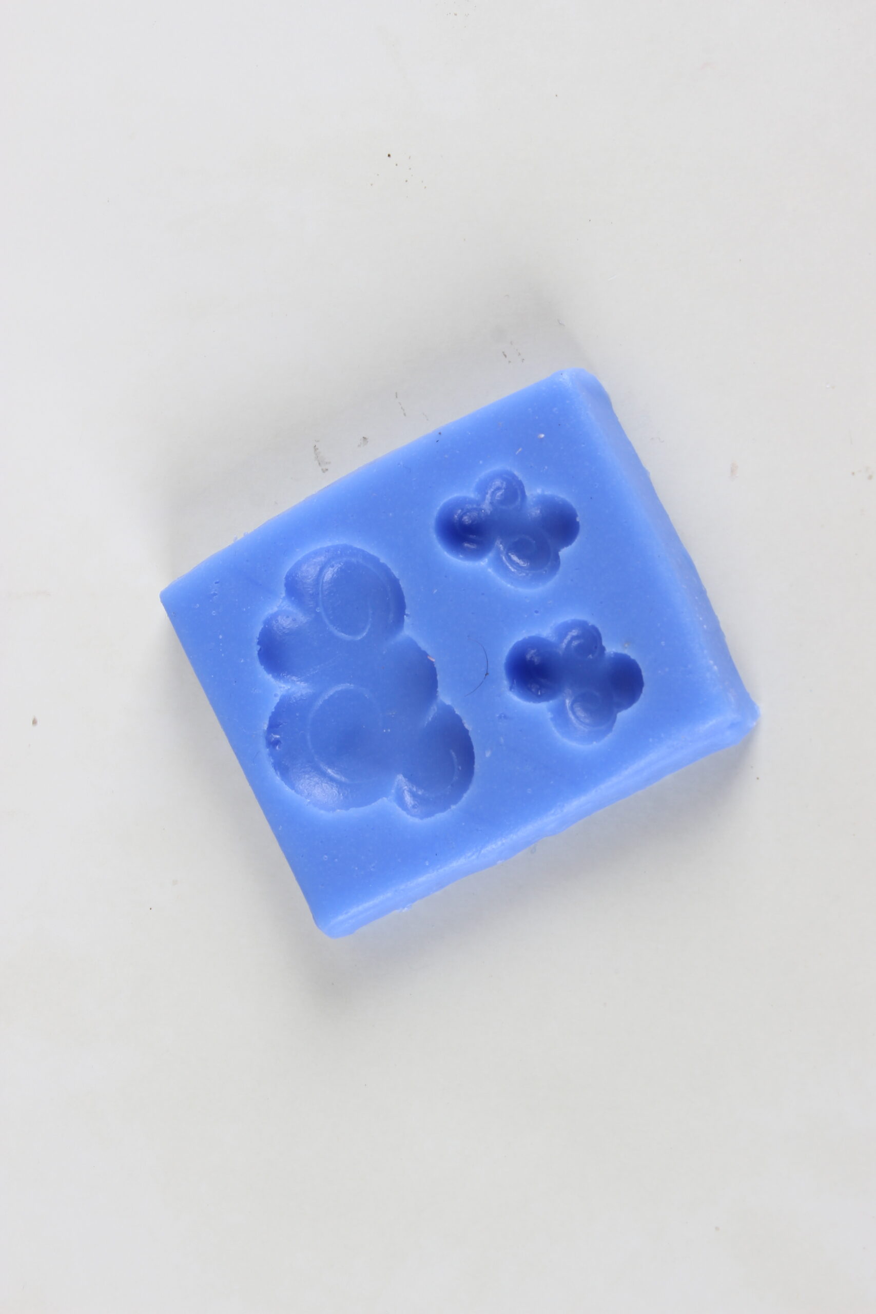 2200-420-scaled بودکور مالد سيليکوني ابر سه بعدي 2200420 - تصویر 1