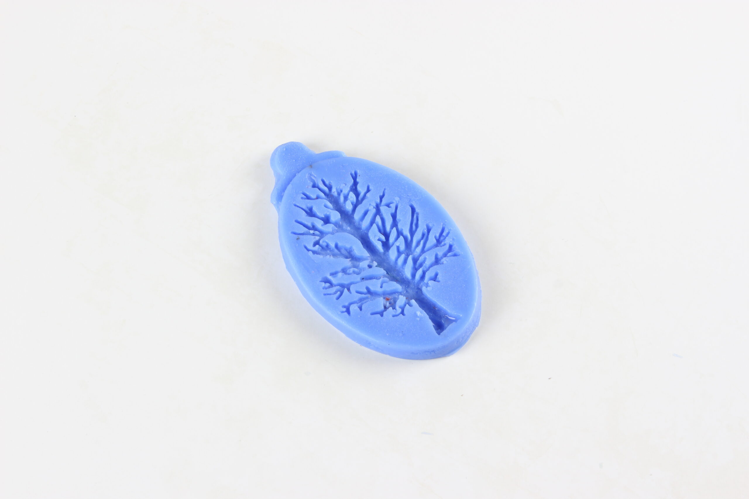 2200-45-scaled بودکور مالد سيليکوني درخت کاج 220045 - تصویر 1